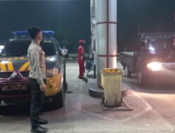 Ciptakan Kamtibmas Yang Kondusif Polsek Pabuaran Polresta Serkot Patroli di Pengisian Bahan Bakar Minyak