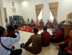 Bhabin Polsek Kramatwatu Polresta Serkot Laksanakan Sambang Desa dengan Masyarakat Desa Teluk Terate