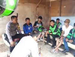 Anggota Polsek Taktakan Polresta Serkot Lakukan Dialog Bersama Ojek Pangkalan