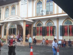 Anggota Polsek Serang Polresta Serkot jaga di Gereja HKBP di Ibadah Rutin
