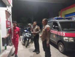 Polsek Baros Patroli Dialogis Dengan Karyawan SPBU Berikan Himbauan Kamtibmas.