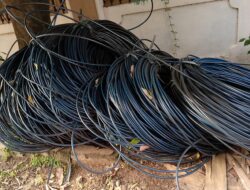 Terang – Terangan, Pemasangan Kabel FO Milik ICONNET di Kelapa Dua Tangerang Diduga Tak Berizin