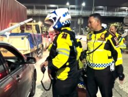 Aksi Cepat Dirlantas! Kombes Komarudin Turun Langsung Atur Lalin di Tengah Kepadatan Priok