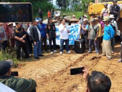 Warga Masyarakat Cikamunding, dan Muspika Kecamatan Cilograng, Dukung Pembangunan Jalan PLTMH