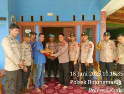 Polsek Bojongmanik Polres Lebak Gelar Anjangsana Kunjungi Purnawirawan Polri Menjelang HUT Bhayangkara ke-79