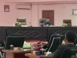 Rapat Paripurna Penyampaian Pandangan Umum Fraksi DPRD Dihadiri Oleh Wabup Nias