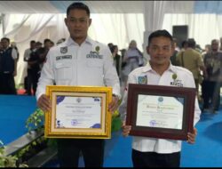 Ketua Apdesi dan Sekjen Apdesi Kabupaten Lebak Meraih Pengharggaan Dari BNN