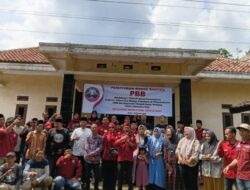 Mendukung Satu Tahun Presiden Prabowo Subianto Dan Gibran PBB Atau Paguyuban Budak Banten Adakan (Baksos)