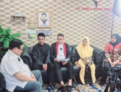 King Naga Bersama Tika Kartika Anggota DPRD Lebak Kawal dan Fasilitasi Warga Korban Perusakan Lahan Ke Podcast Susno Duadji