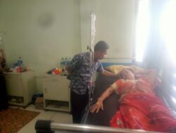 Kepala Puskesmas Muncang H.Alwani Turun Langsung Tangani Pasien, Warga Apresiasi Pelayanan Sigap