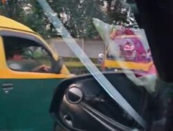 Diduga Gara Gara Angkot Ngetem, Kemacetan di Flyover PLN Cikokol Dikeluhkan Warga