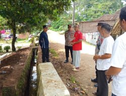 KAPOLSEK LABUAN DALAM KEGIATAN KOORDINASI PENANGANAN BANJIR KECAMATAN LABUAN